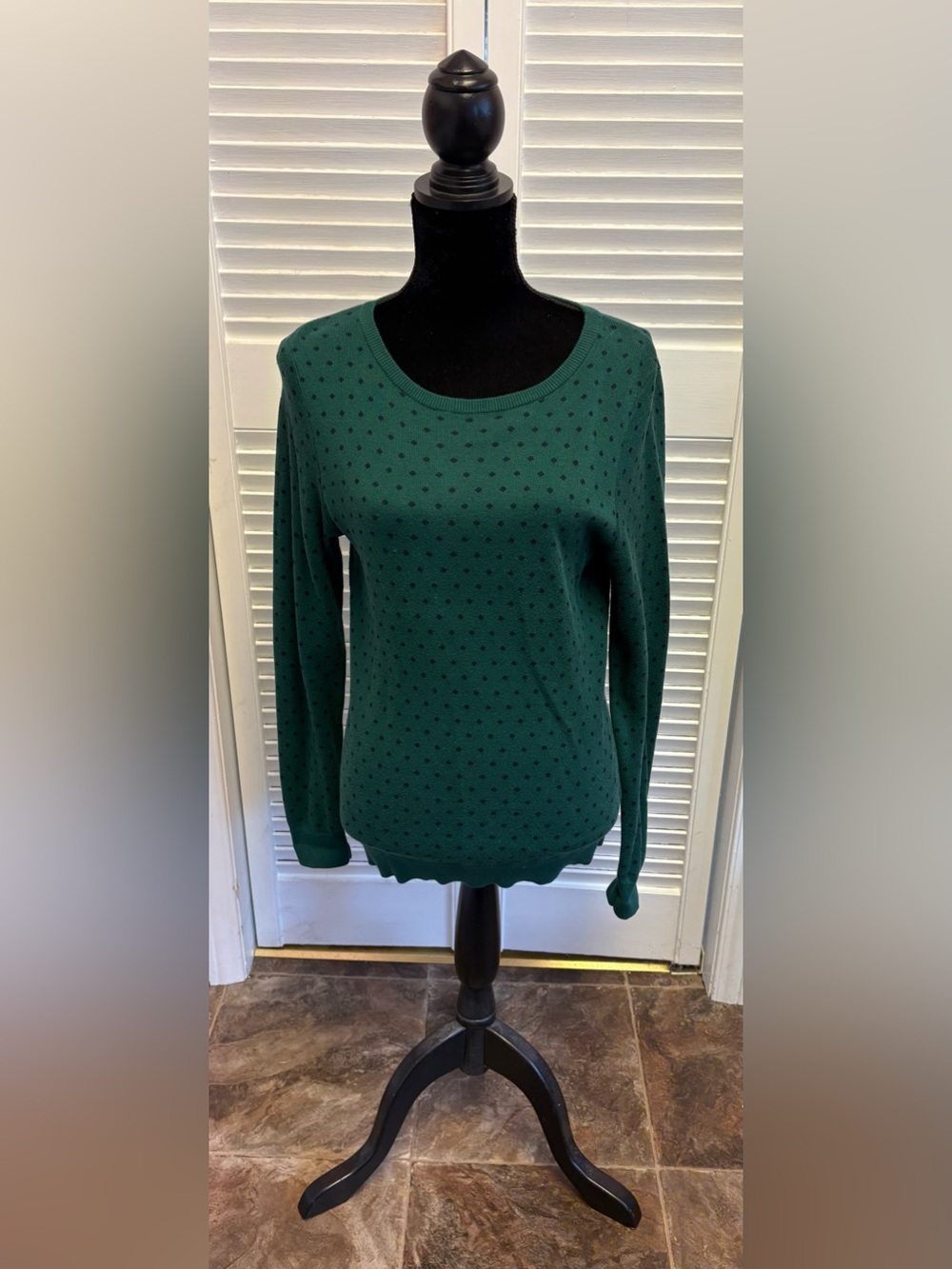 ✨✨Tommy Hilfiger Green Polka Dot Sweater